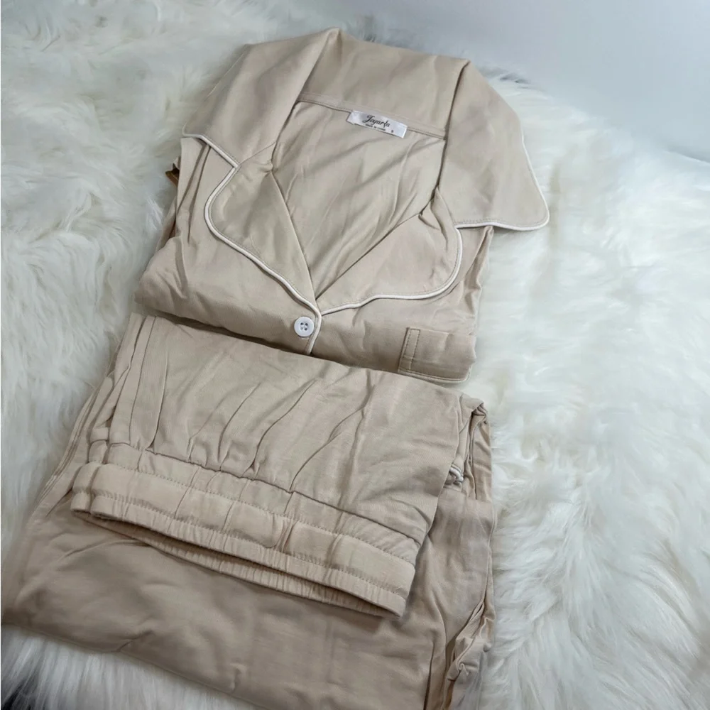 NWT Pajama Set for Women Soft Capri Button Up Cooling Pjs Set/Size Small - Picture 8 of 11